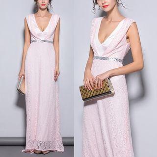 Deep-v Lace Sleeveless Mermaid Evening Gown