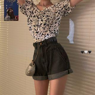Short-sleeve Top / Denim Shorts