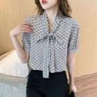 Short-sleeve Tie-neck Bow Blouse