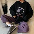 Printed Sweater / Straight-cut Pants