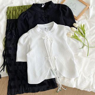 Short-sleeve Knot Button Top / Plain Midi Skirt