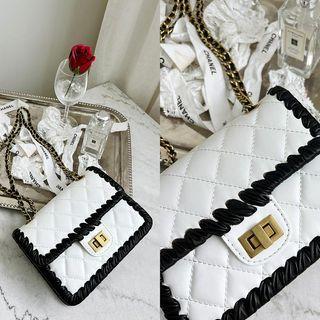 Chain Quilt Shoulder Bag Ivory - One Size