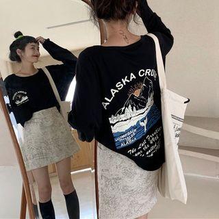 Long-sleeve Printed T-shirt / Printed A-line Mini Skirt