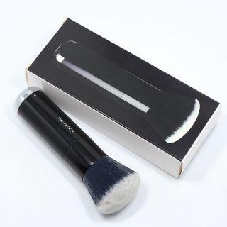 Foundation Brush With Box - Black - One Size