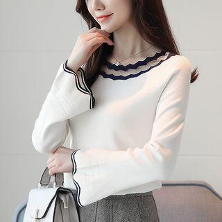 Wave Trim Knit Top