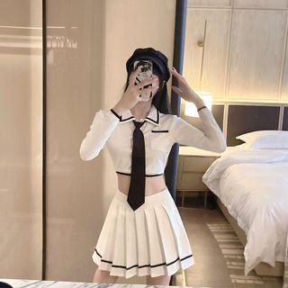 Cropped Shirt / Tie / Pleated Skirt / Set