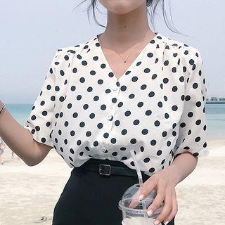 V-neck Dotted Short-sleeve Shirt