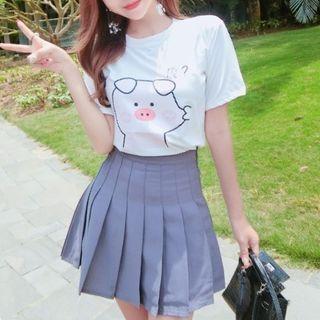 Short-sleeve Cartoon Print T-shirt / Pleated A-line Mini Skirt