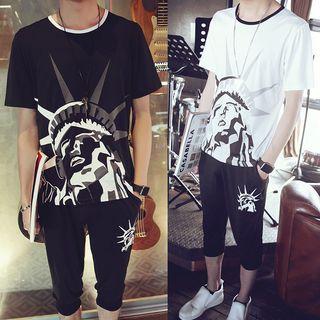 Set: Printed Short-sleeve T-shirt + Capri Pants