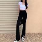 U-neck Plain T-shirt / High-waist Slit Pants
