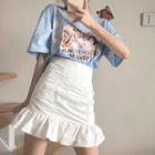Short-sleeve Print T-shirt / High-waist Plain Shirred Skirt