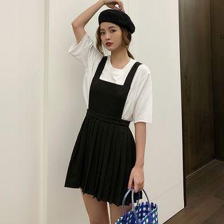 Set: Crew-neck Elbow-sleeve T-shirt + Pinafore Dress