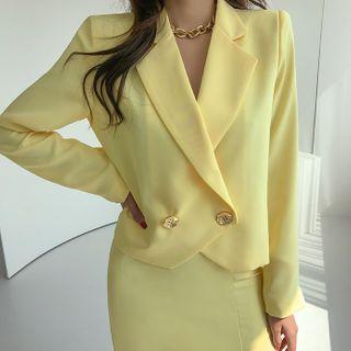 Office Look Double-button Short Blazer