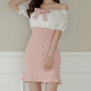 Off-shoulder Lace Panel Ruffle Hem Mini Bodycon Dress