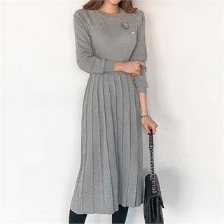 Band-waist Pleated Knit Midi Dress