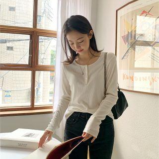 Round-neck Ribbed Henley Top