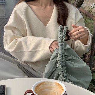 V-neck Sweatshirt Almond - One Size