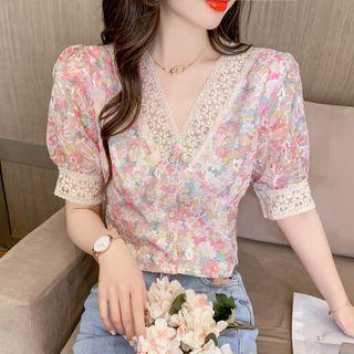 Short-sleeve V-neck Floral Printed Top