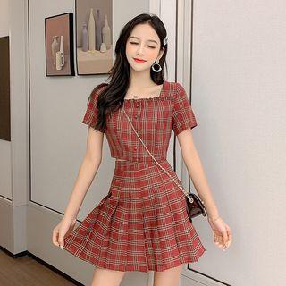 Set: Square Neck Plaid Cropped Top + A-line Skirt