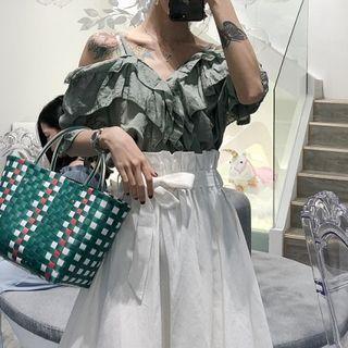Off Shoulder Short-sleeve Top / A-line Skirt