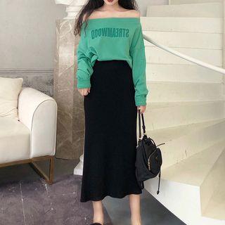 Set: Lettering Off-shoulder Pullover + Midi Knitted Skirt