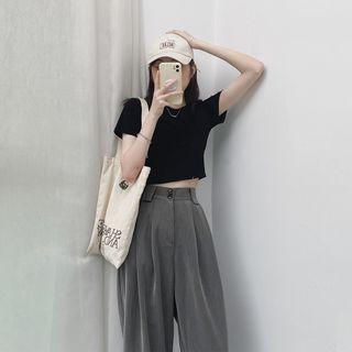Short-sleeve T-shirt / Crop Harem Pants
