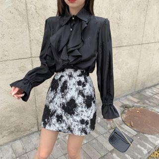 Ruffle Trim Blouse / Print A-line Skirt