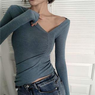 Long Sleeve V-neck Cropped Knit Top As Shown In Figure - One Size