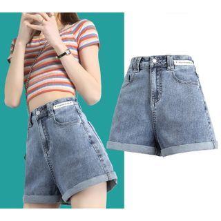 Lettering Print Washed Denim Shorts