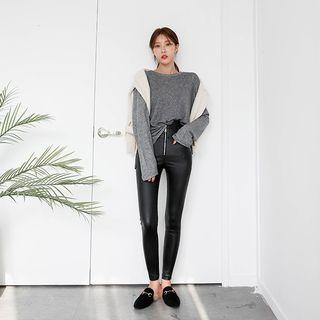 Mid-rise Zipped Coated Jeggings