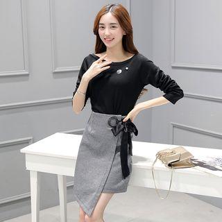 Set: Long-sleeve T-shirt + Houndstooth A-line Skirt