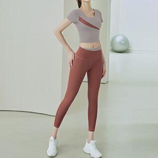 Short-sleeve Two-tone Crop Sports T-shirt / Yoga Pants / Set