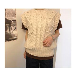 Sleeveless Cable-knit Sweater