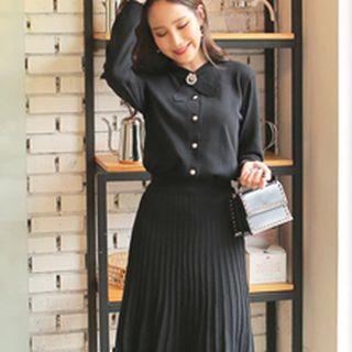 Set: Brooch Cardigan + Pleated Skirt