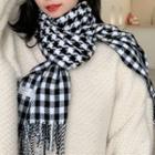 Fringed Houndstooth Scarf Houndstooth & Plaid & Tassel Scarf - One Size