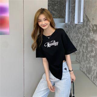 Short-sleeve Side-slit Lettering T-shirt