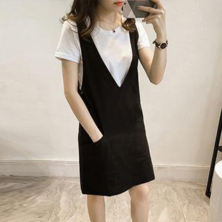 Set: Short-sleeve T-shirt + Jumper Dress