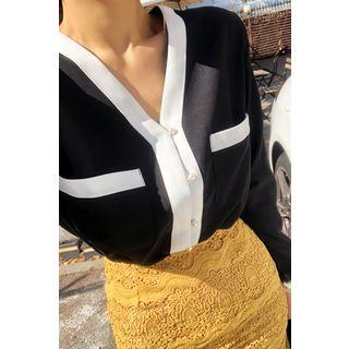 Contrast-trim Faux-pearl Blouse