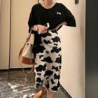 Elbow-sleeve Lettering T-shirt / Cow Print Midi Pencil Skirt