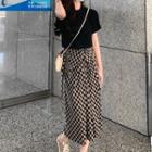 Short-sleeve Crew Neck T-shirt / Checkerboard Slit Midi Skirt