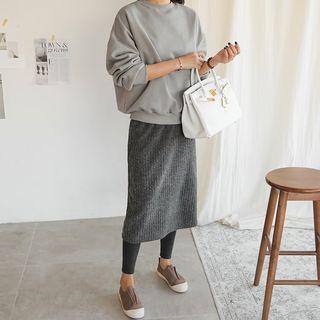 Round-neck Brushed Fleece Lined Sweatshirt