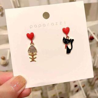Asymmetric Cat Drop Earring