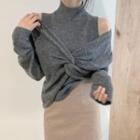 Set: V-neck Sweater + Sleeveless Knit Top