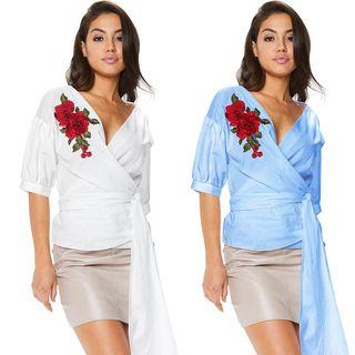 Elbow-sleeve Embroidery Tie-waist Top