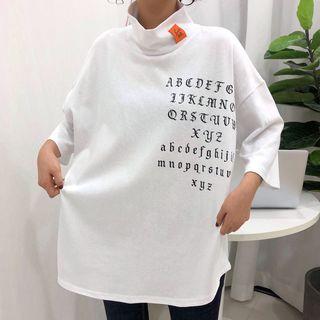 3/4-sleeve Turtleneck Letter T-shirt