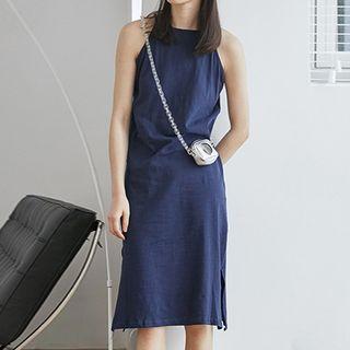 Sleeveless Straight-fit Dress