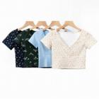 Floral Short-sleeve V-neck Cropped T-shirt