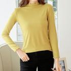 Long-sleeve Mock-neck Lettuce Edge T-shirt