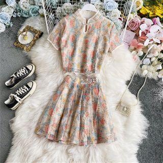 Set: Frog-button Floral Print Short-sleeve Top + Mini Skirt
