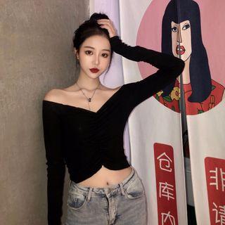 V-neck Folds Long-sleeved Top